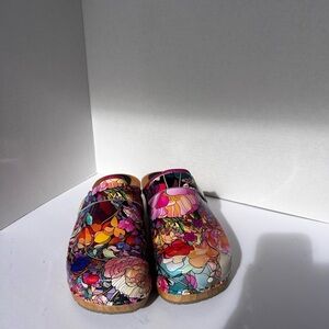 Bjork clogs